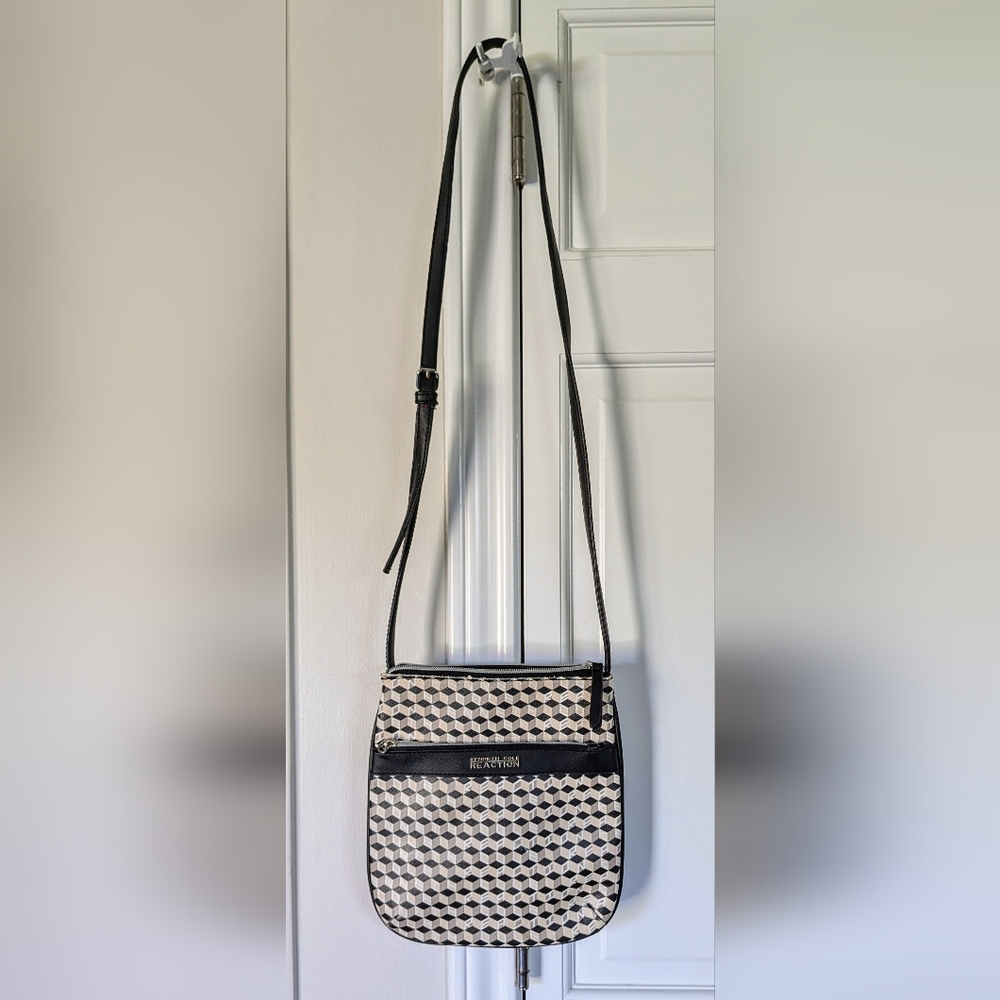 FINAL MARKDOWN...Kenneth Cole REACTION Geometric Print Vinyl Crossbody